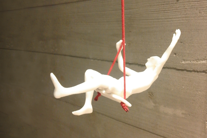 statua-altalena-1